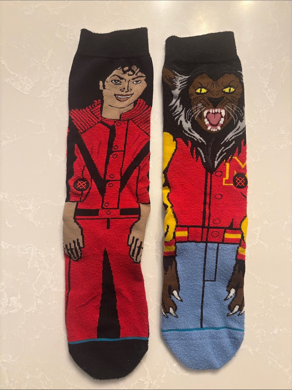 Thriller 👻 Novelty Red & Black Michael Jackson and Werewolf Crew Socks - Men